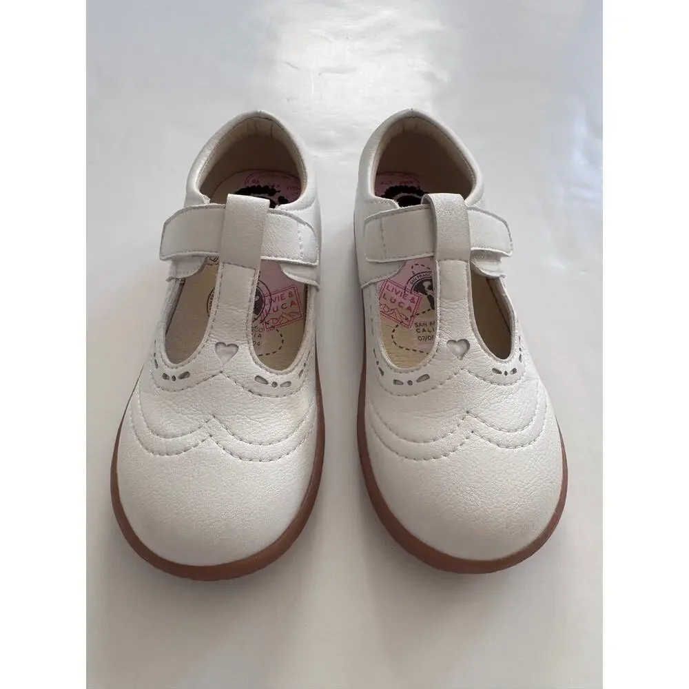 Livie & Luca Amica Mary Jane’s in white